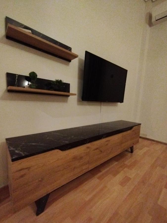 Apartment Center *